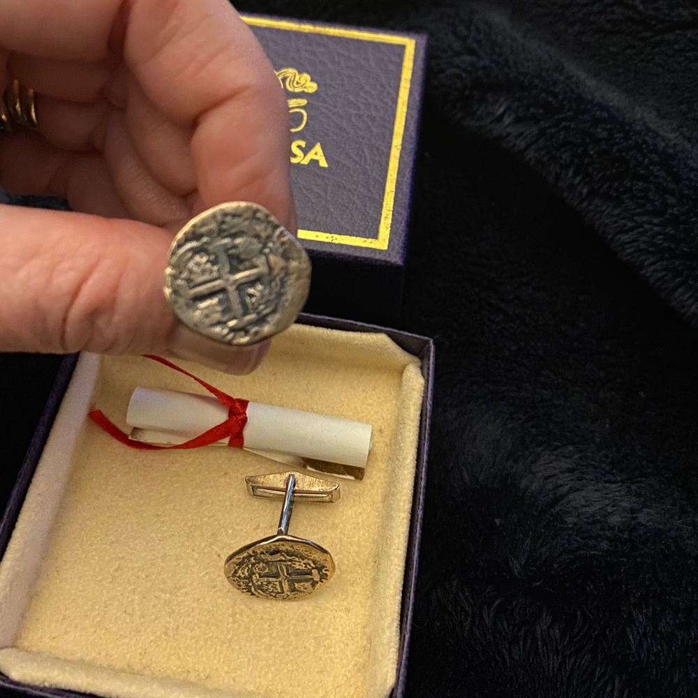 Reprosa of Panama Buried Treasure Silver Cuff Link - Picture 2 of 6